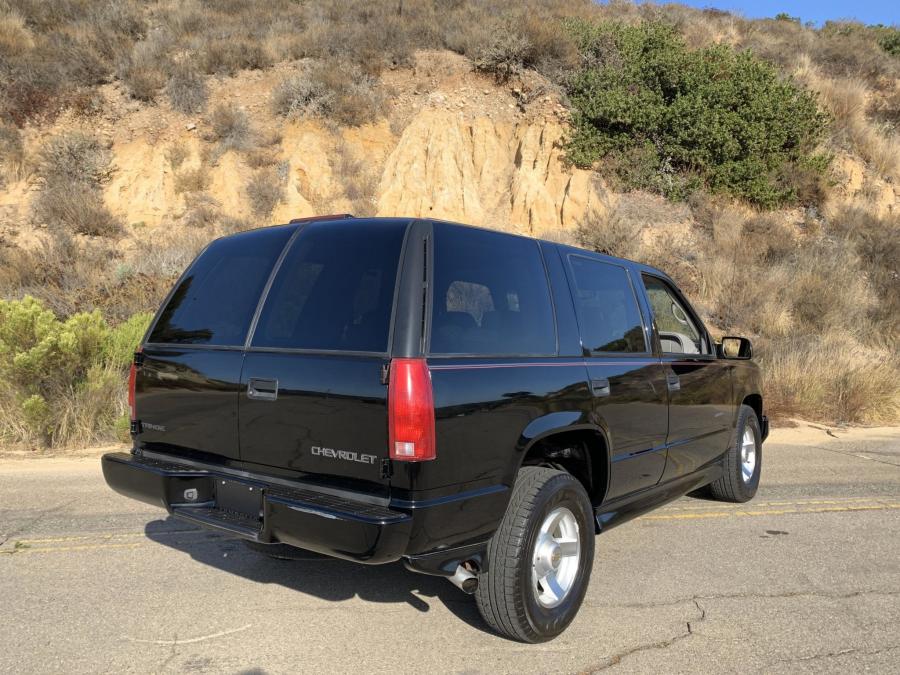  Chevrolet Tahoe Limited (GMT840) 2000 года  (фото 4 из 233)